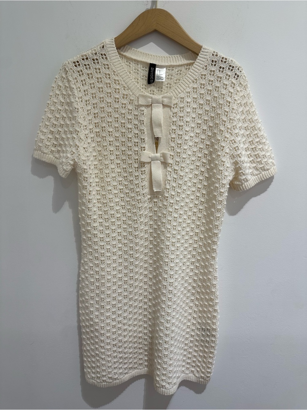 Cream Knit Bow-Front Short Sleeve Dress M